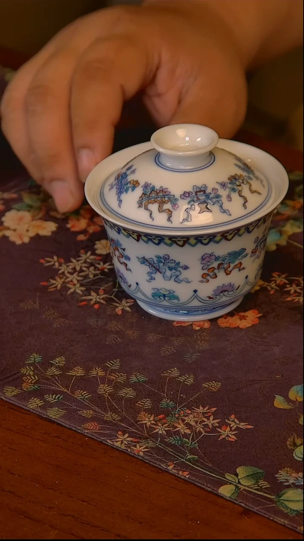 杯手工手绘杯杯很美丽