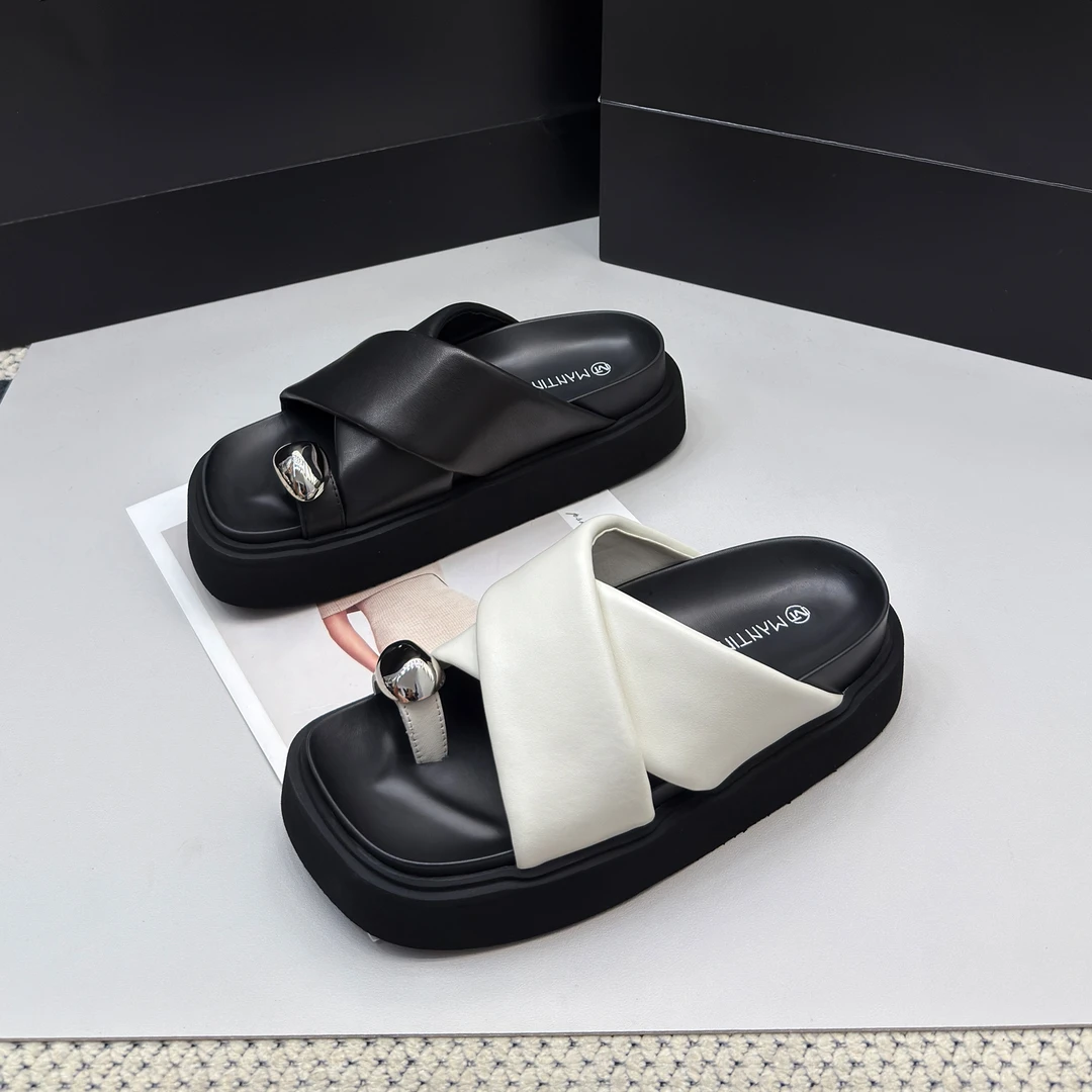 9530-1羊皮套趾凉拖鞋女厚底外穿2025夏新款真皮松糕一字拖鞋