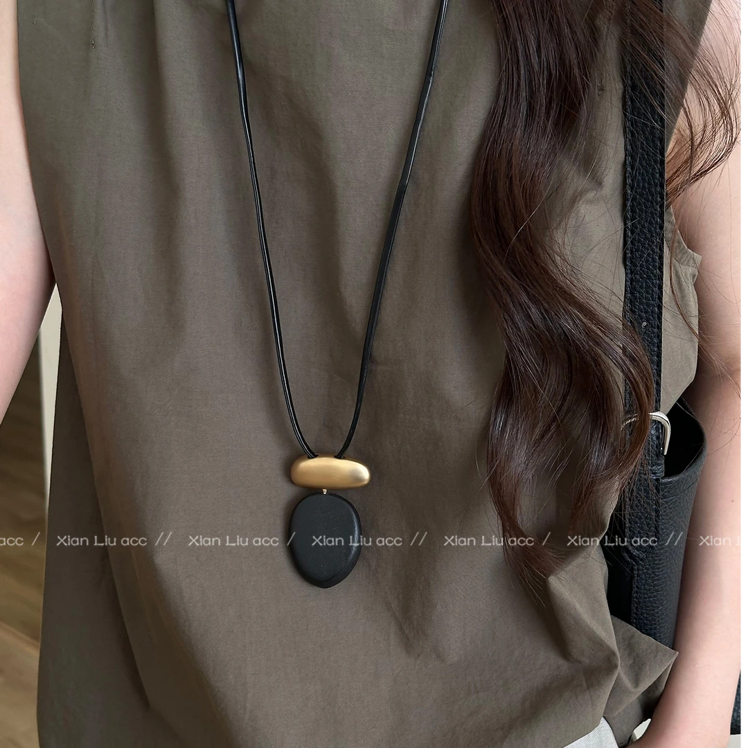 铜皮质项链 新中式吊坠项链女轻奢小众设计高级感长款毛衣链配饰