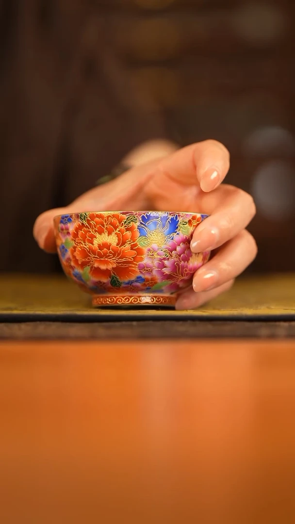麻*己和与瓷手工陶瓷