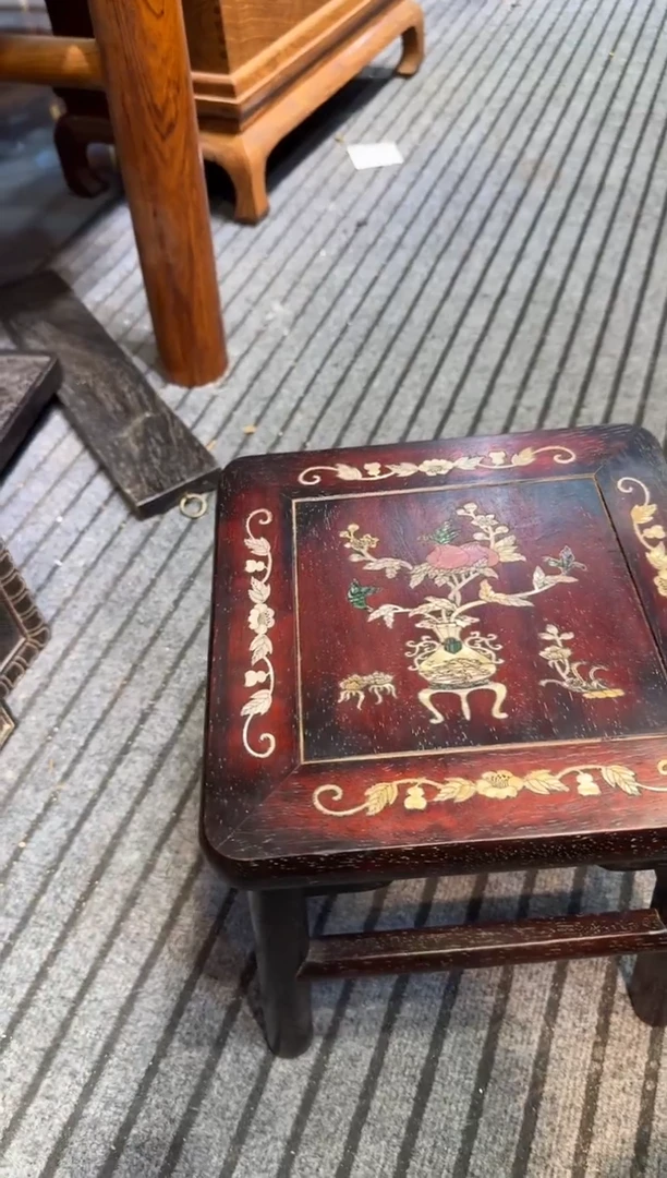 木紫檀螺钿富贵凳