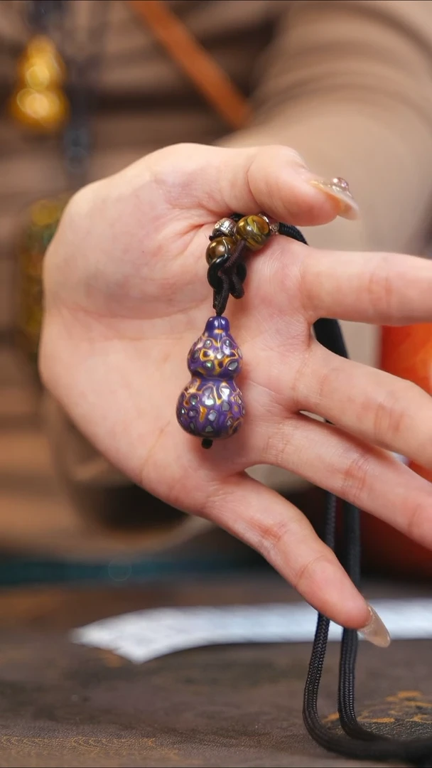 【闪购商品】紫金大漆紫光檀螺钿小脖挂