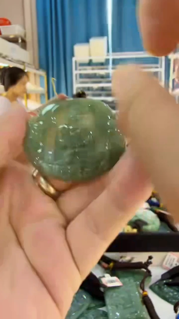 翡翠未镶嵌吊坠(不含链)12