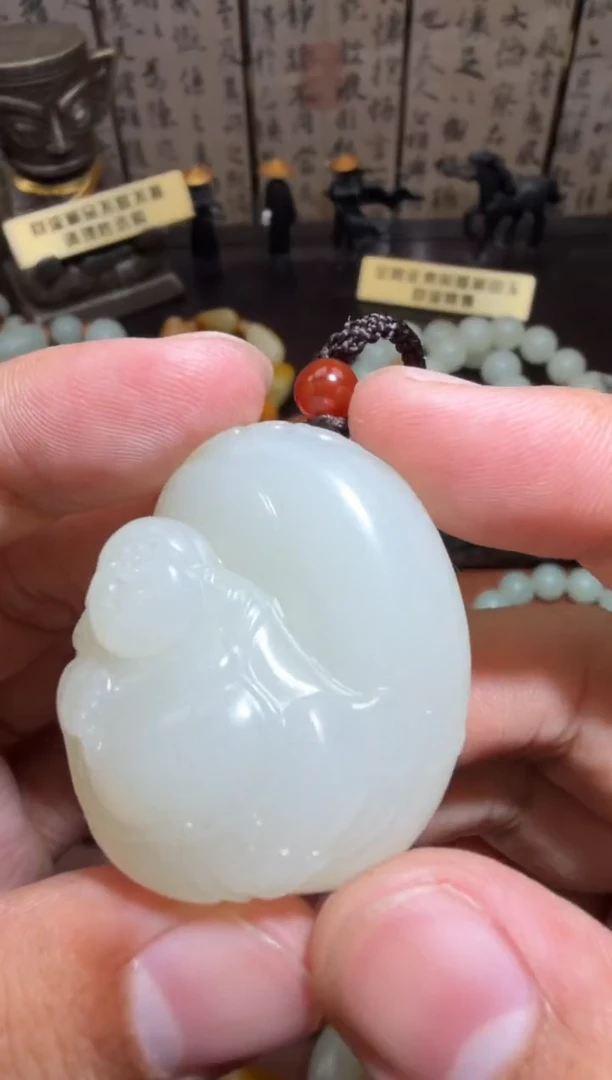 未镶嵌和田玉挂件和田玉