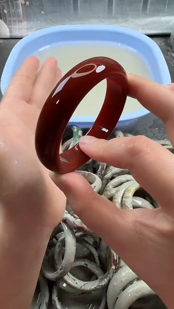 未镶嵌手镯石英质玉5