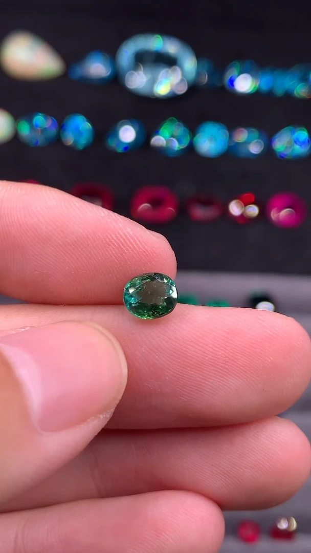 未镶嵌裸石碧玺1.19克拉拉贡碧玺