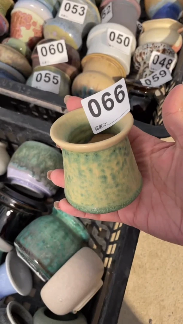 【闪购商品】摆件微瑕066知木小芳花盆