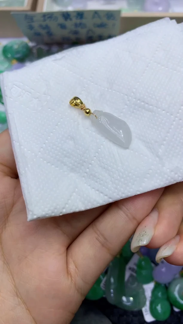 颈饰未镶嵌翡翠天然缅甸A货翡翠