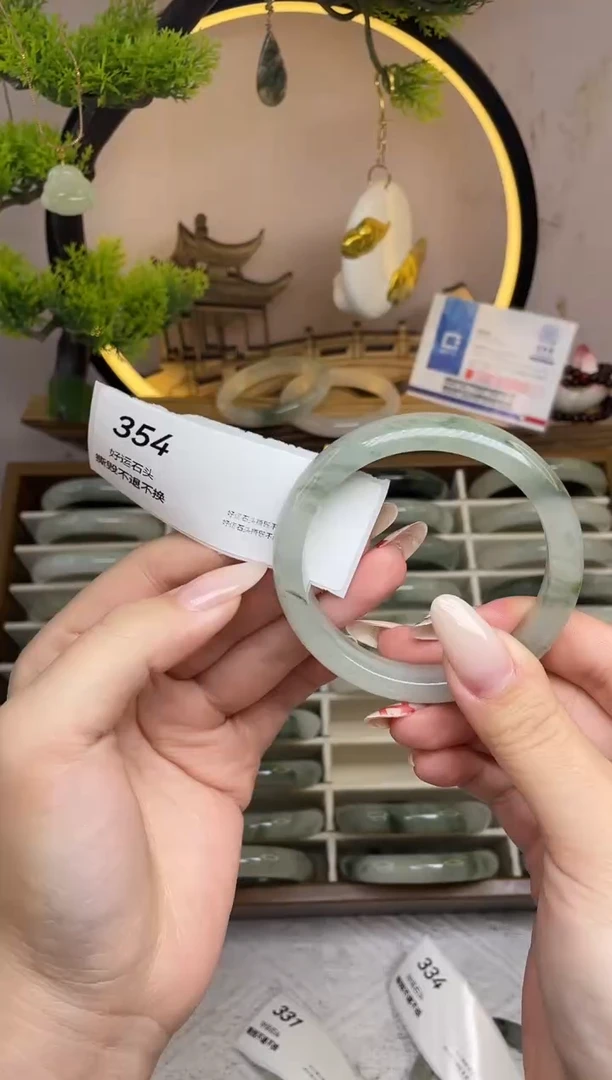 未镶嵌手镯石英质玉瑕354