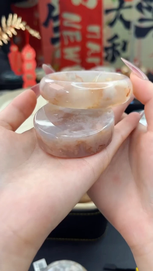 【闪购商品】石英质玉手镯未镶嵌赠送镯心（58圈口）