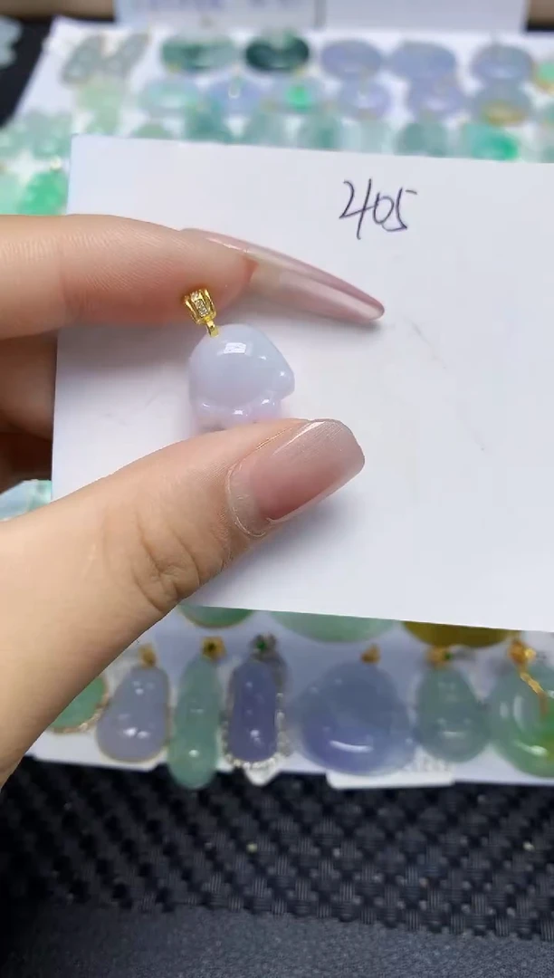 翡翠未镶嵌颈饰天然缅甸翡翠A货