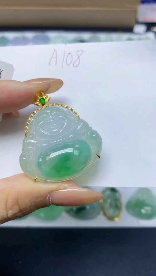 颈饰18K金镶嵌翡翠天然缅甸A货翡翠百元以上9元证书费自理