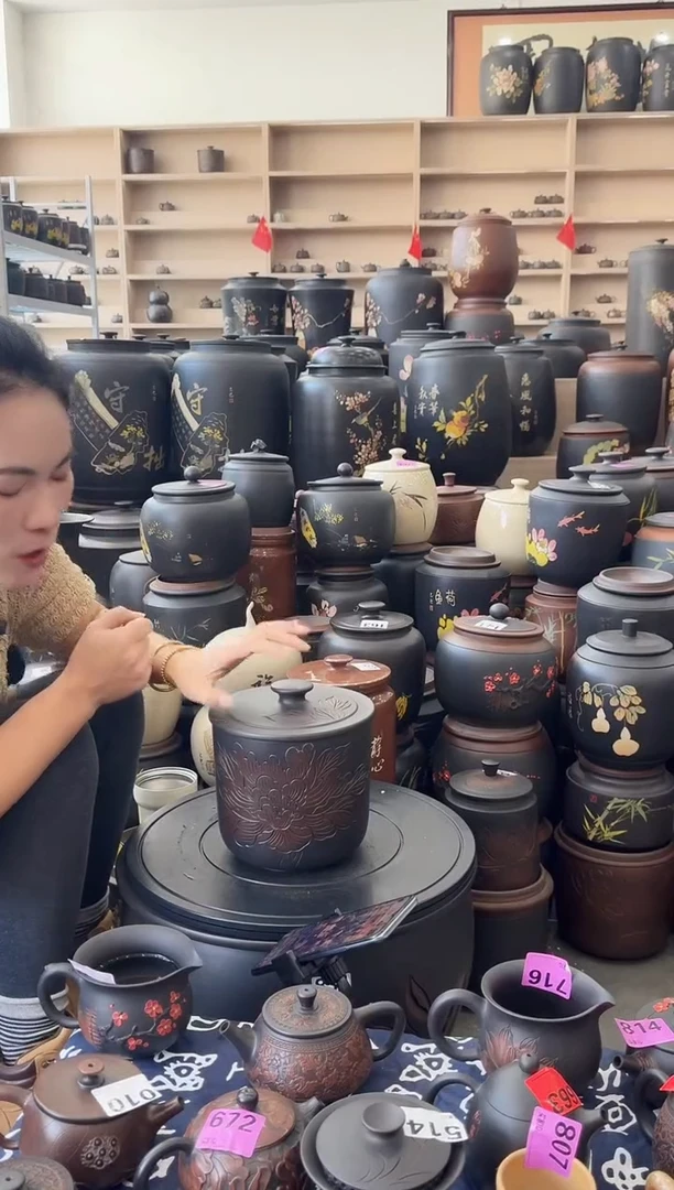 罐瑕疵茶叶罐  小五饼牡丹   171