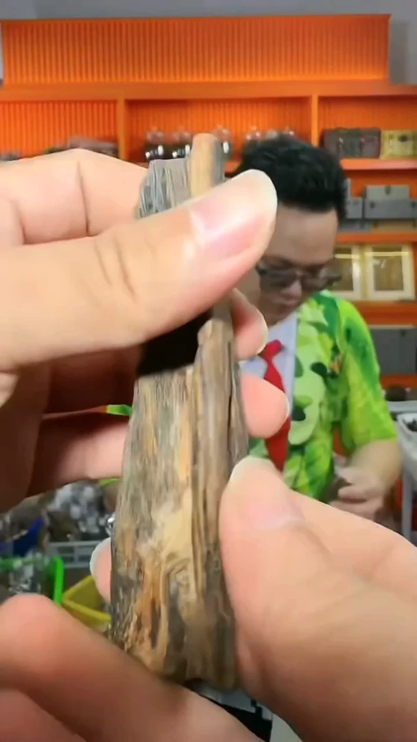 沉香吊坠279号27g多样性发一