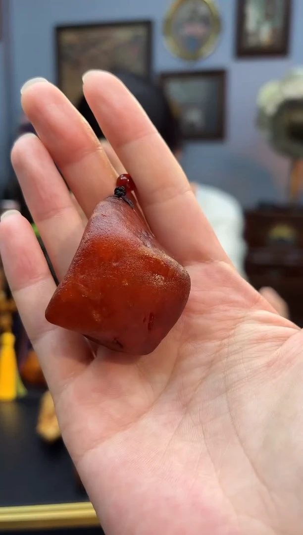 琥珀颈饰未镶嵌吊坠
