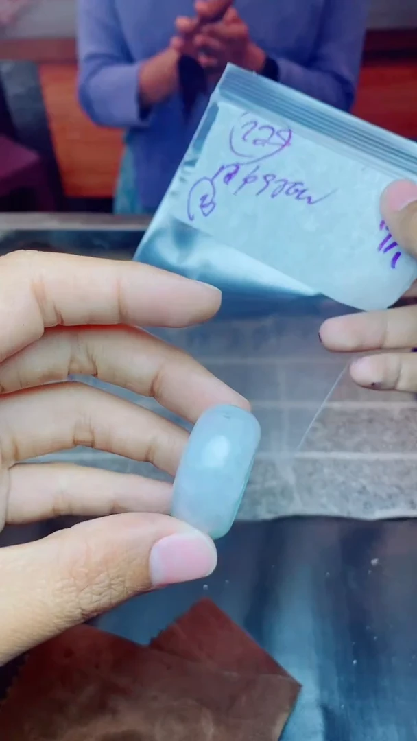 【闪购商品】定制翡翠未镶嵌戒圈