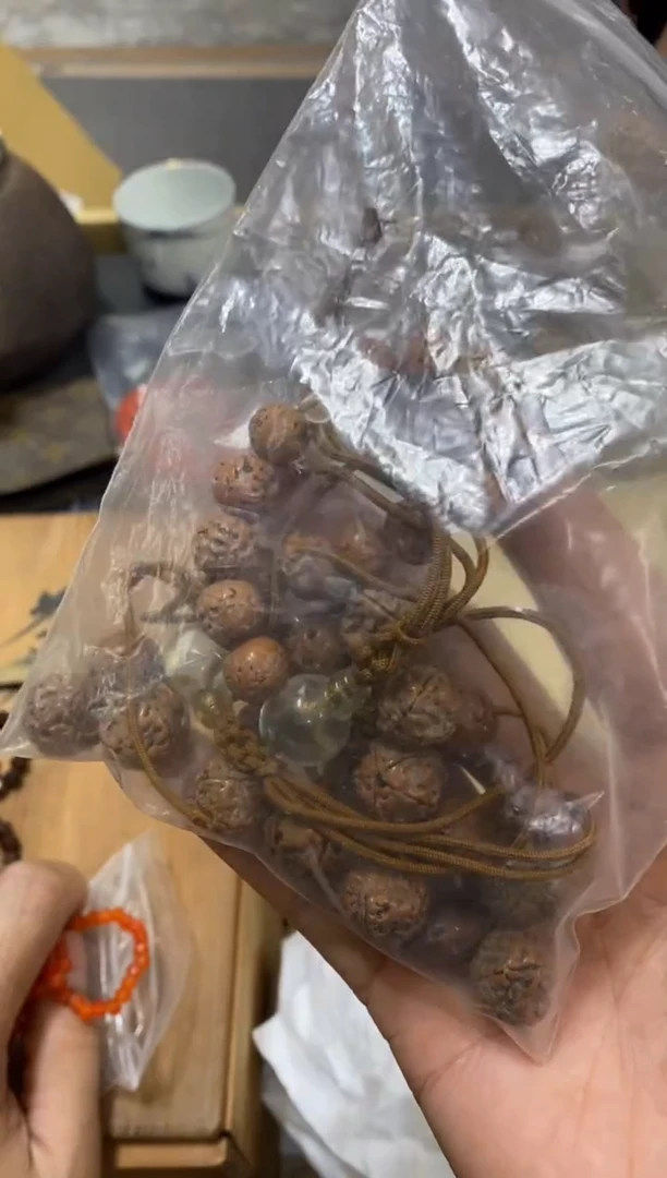 鲸***箱中古回流瑕疵杯碟