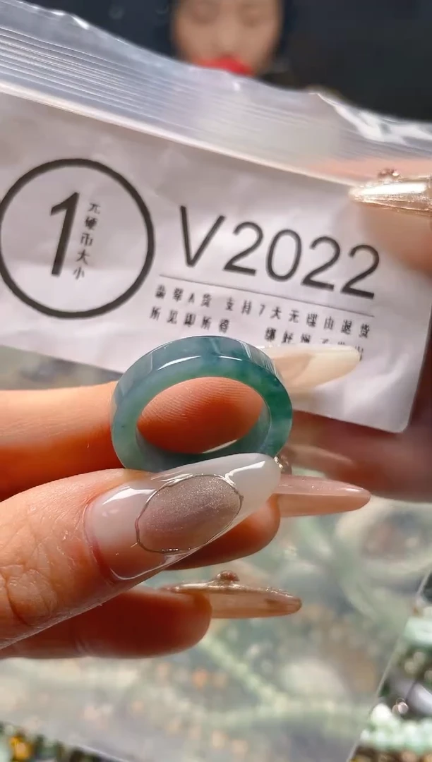 【闪购商品】翡翠颈饰未镶嵌18.2/V/翡翠A货一图一物