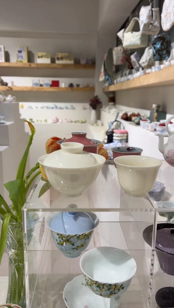 【闪购商品】盖碗+茶杯*2  哈哈哈哈哈