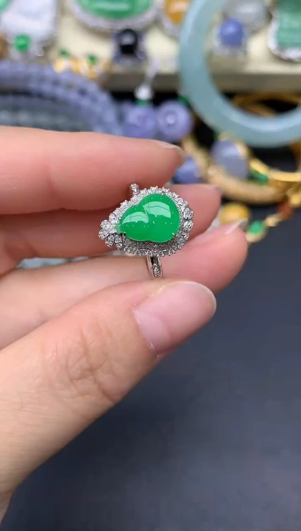 18K金镶嵌戒指翡翠80-七夕珠宝季