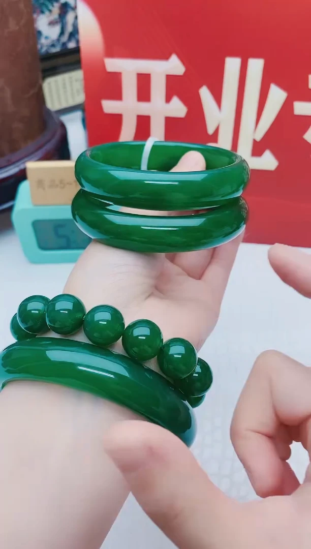 【闪购商品】玛瑙/玉髓手镯未镶嵌玛瑙手镯