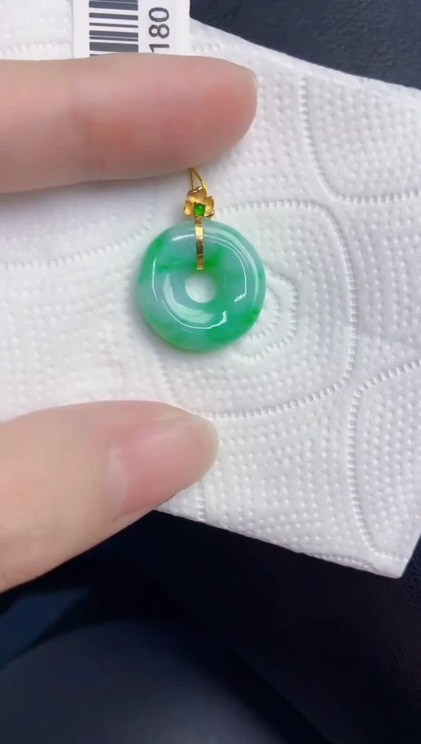 颈饰18K金镶嵌翡翠天然翡翠缅甸A货