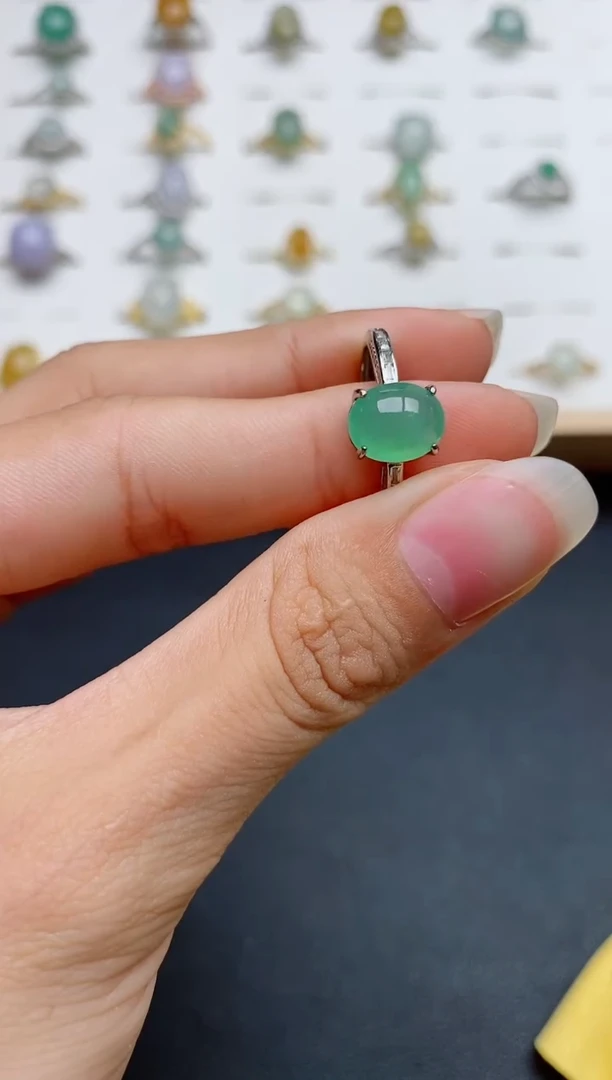 银S925镶嵌戒指翡翠1