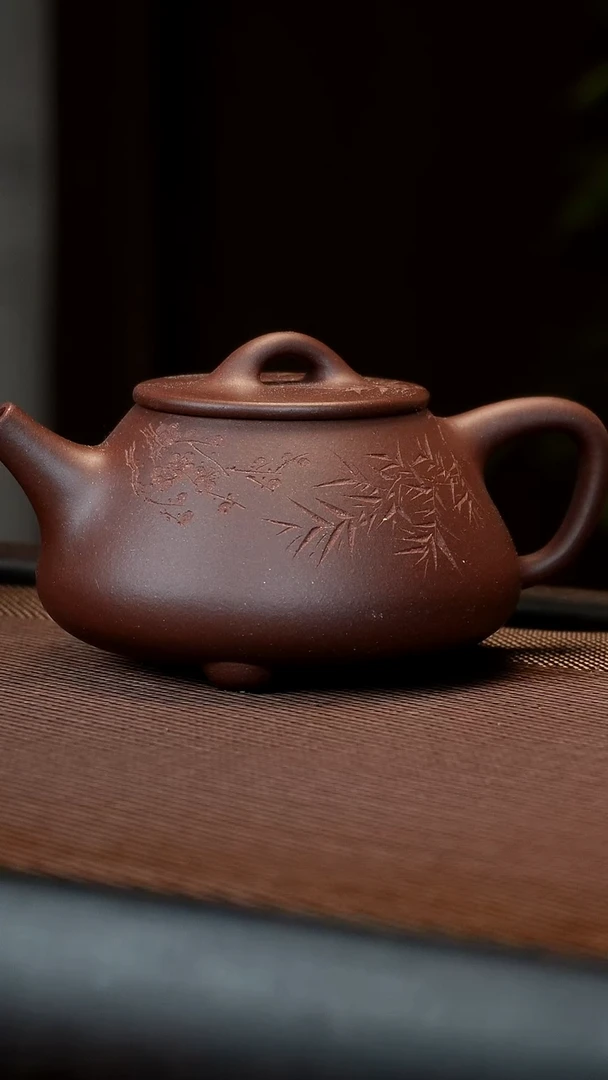 宜兴精品紫砂茶壶