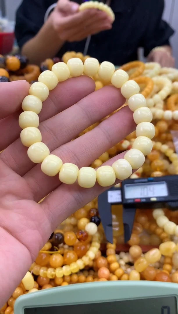 裸石蜜蜡未镶嵌手串