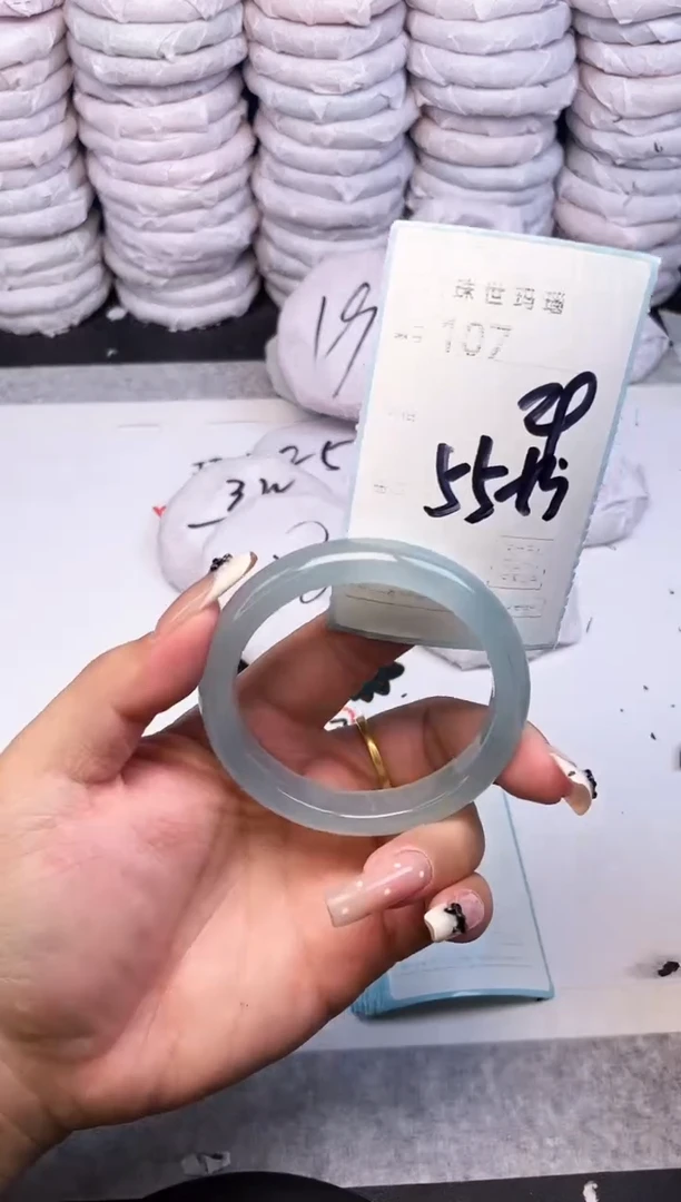 手镯玛瑙/玉髓未镶嵌107