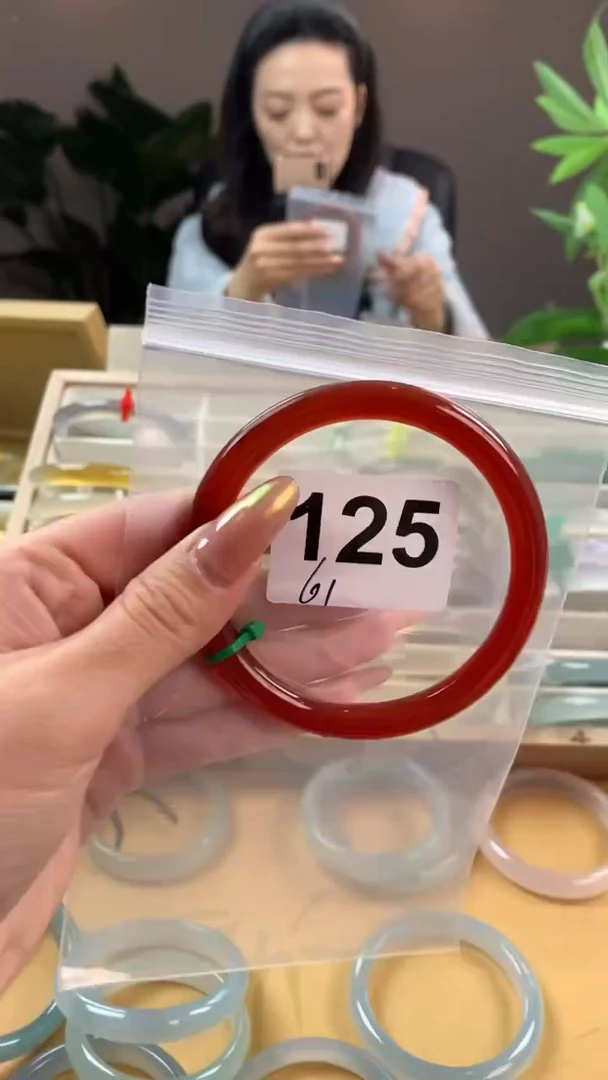 【闪购商品】玛瑙/玉髓手镯未镶嵌125