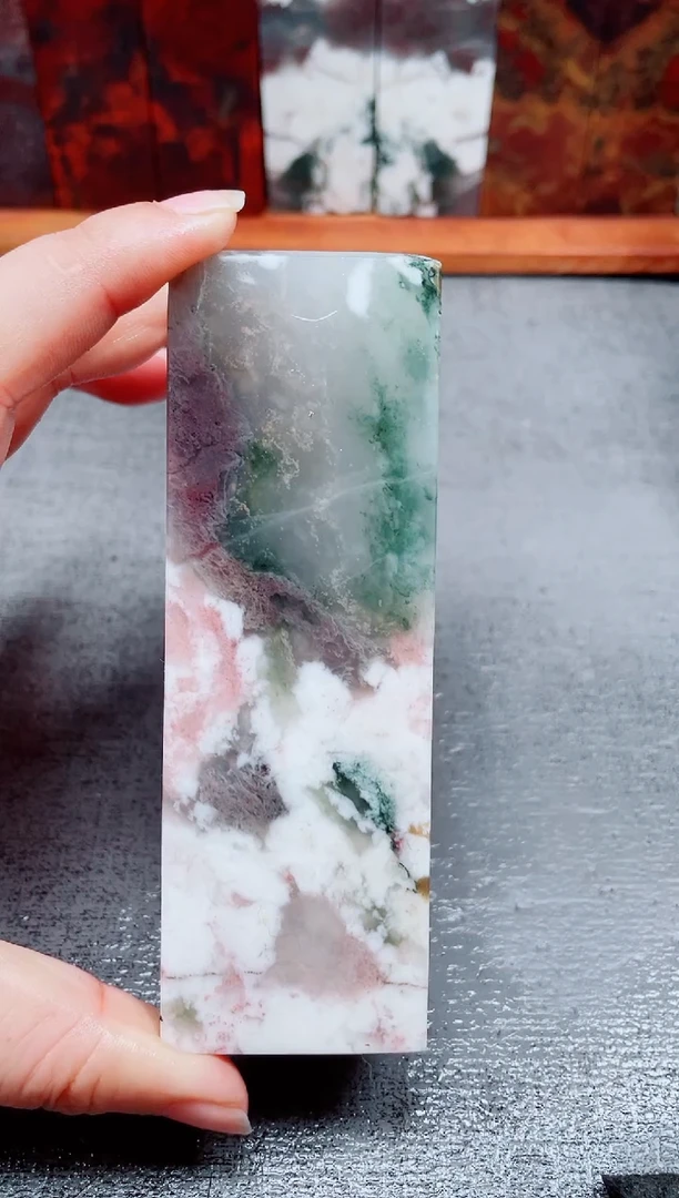 玉桂林鸡血玉素章26 4.0左右