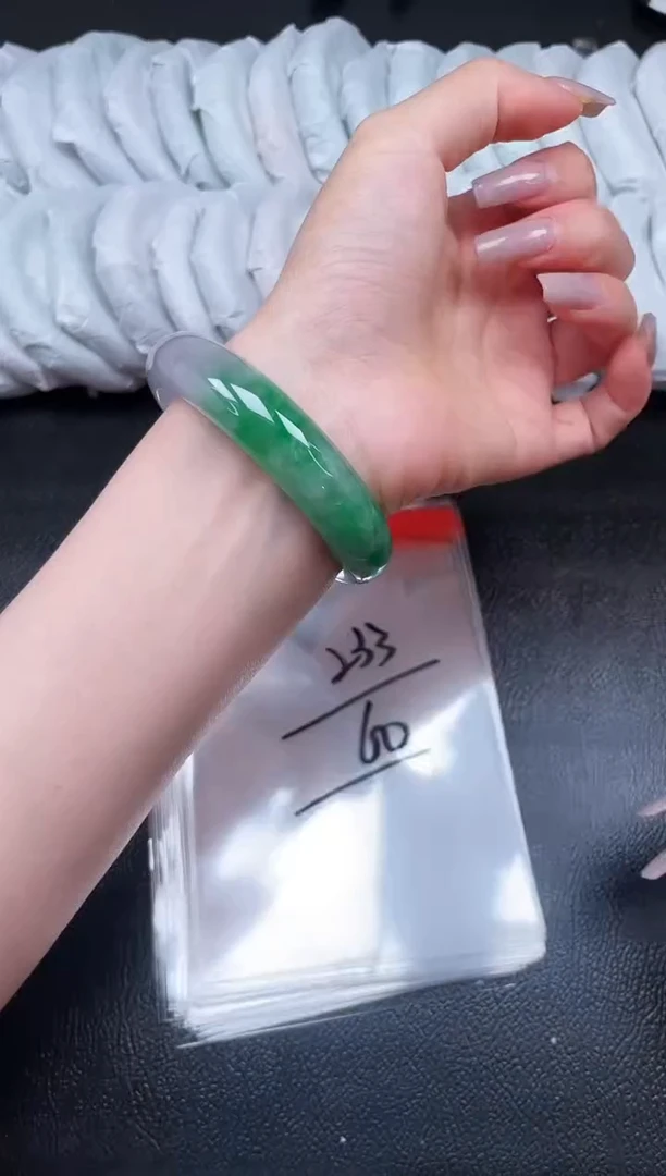 拍下以实物为准T233-60