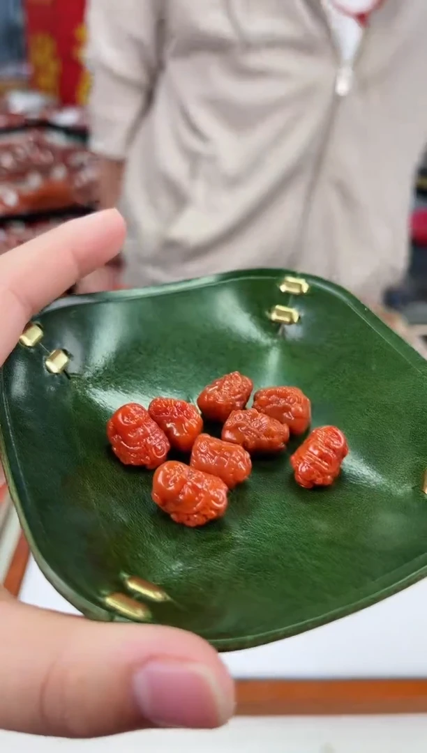 【闪购商品】南红玛瑙财财未镶嵌（多样式发其一）