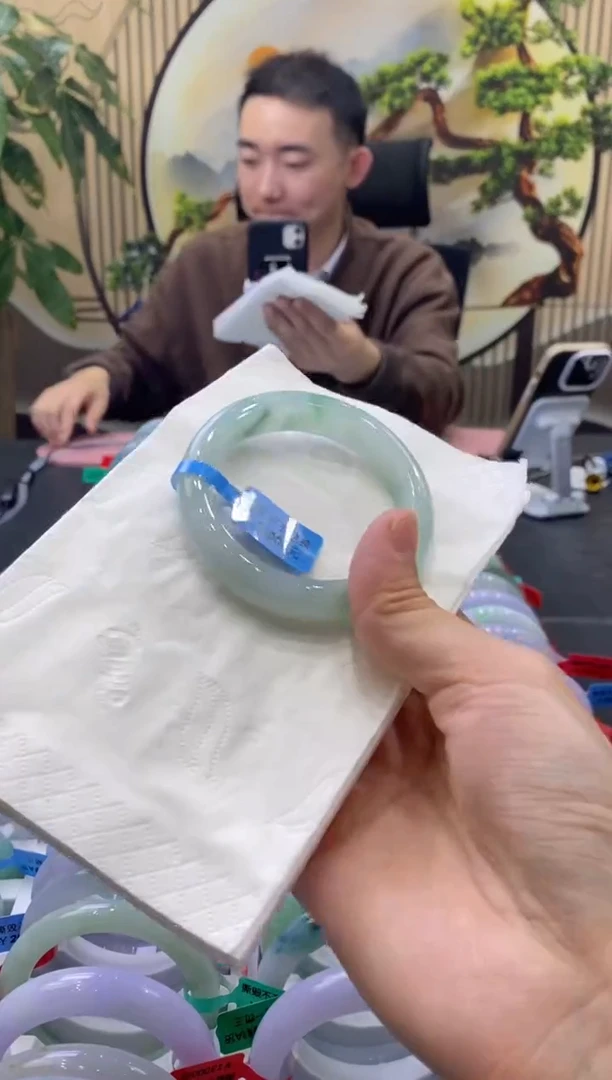 未镶嵌手镯翡翠6617