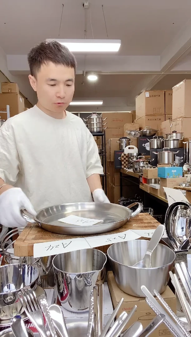A23 微瑕卓德铭32cm煎盘无涂层（使用）