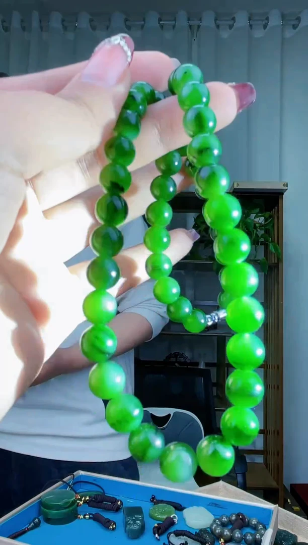 【闪购商品】和田玉挂件未镶嵌拍一发一，多样性发货