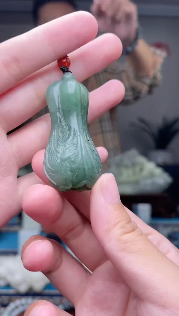 未镶嵌和田玉挂件1