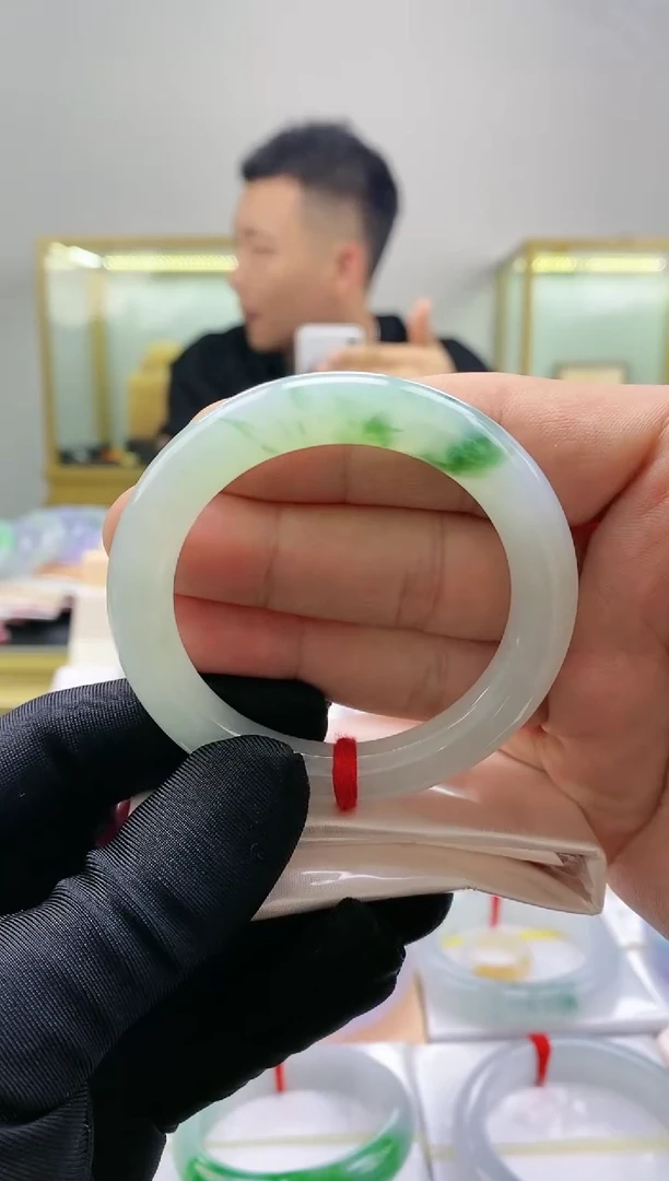 翡翠手镯未镶嵌天然翡翠a货手镯