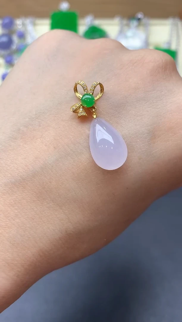 颈饰18K金镶嵌翡翠221-中国好珍宝