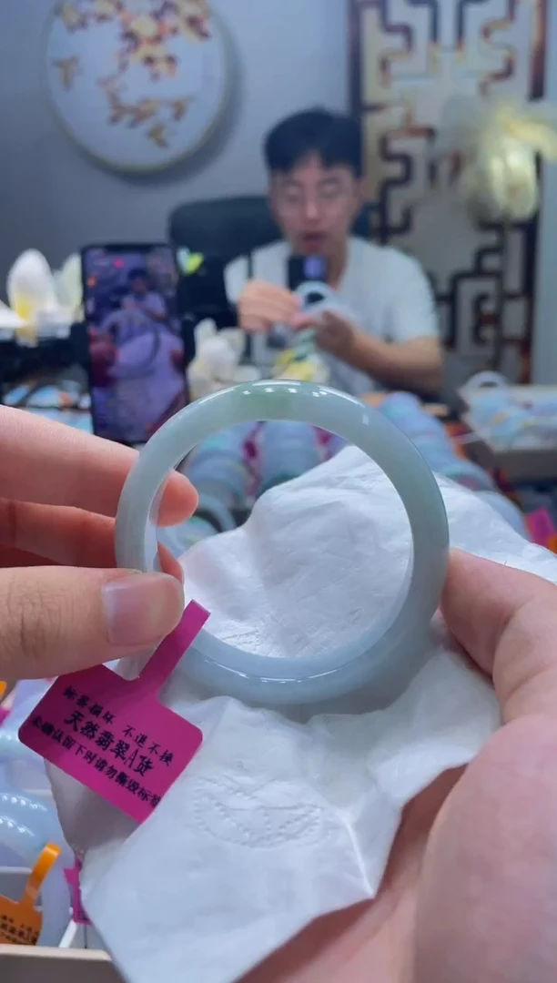 翡翠手镯未镶嵌032-54