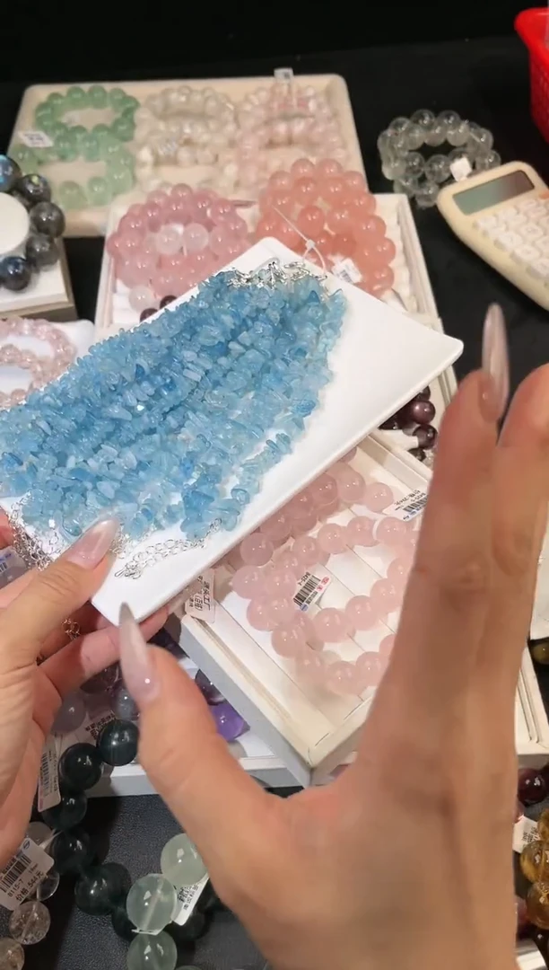 水晶手链未镶嵌多样性发一海蓝宝手链