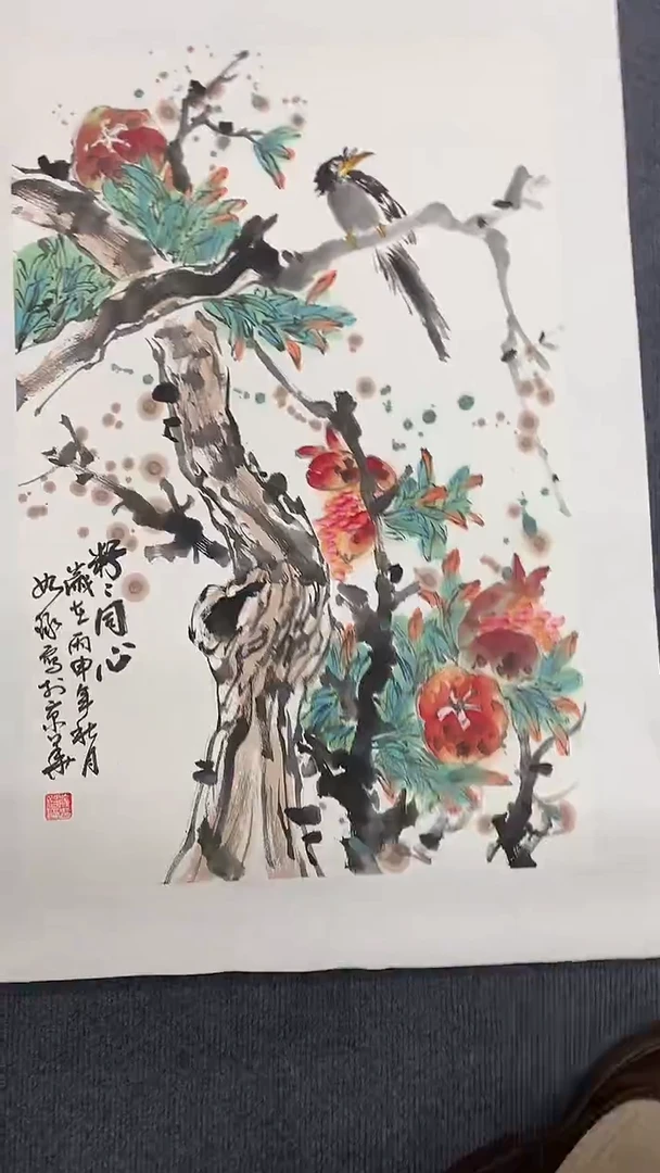 竖款精品开三花鸟