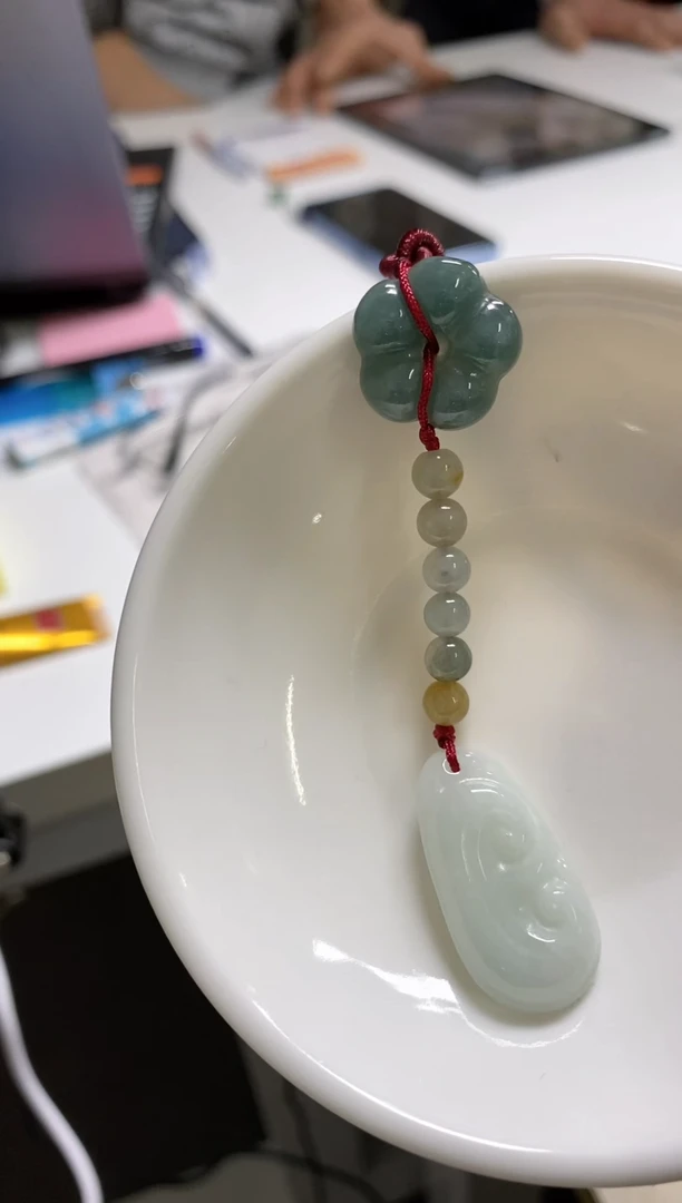 【闪购商品】翡翠颈饰未镶嵌天然缅甸翡翠A货随型挂件