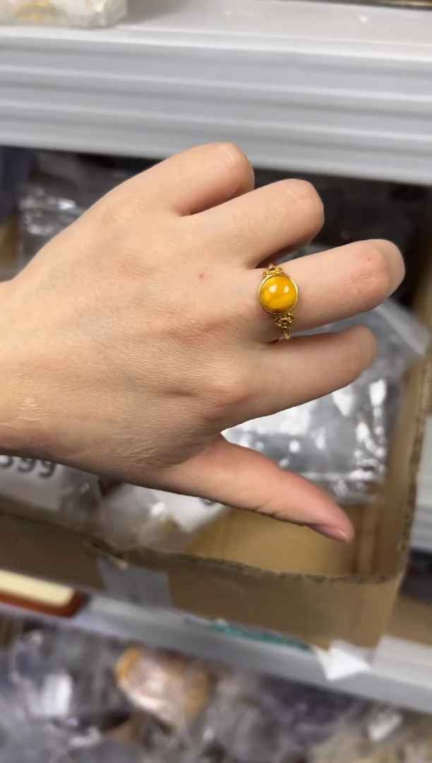 【闪购商品】蜜蜡戒指银S925镶嵌蜜蜡圆蛋面银镶嵌戒指[1626]