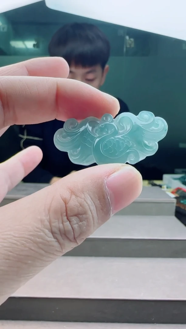 【闪购商品】翡翠颈饰未镶嵌111111111
