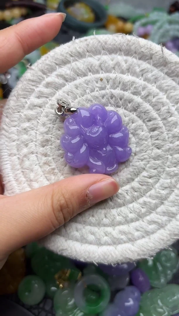 颈饰未镶嵌翡翠缅甸翡翠吊坠