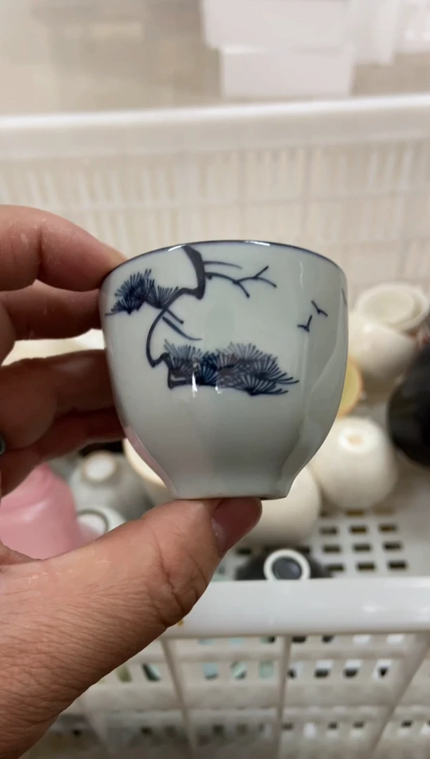 杯子瓷无运费险有瑕疵的摄影的产品有使用过的痕迹有点脏介意勿拍