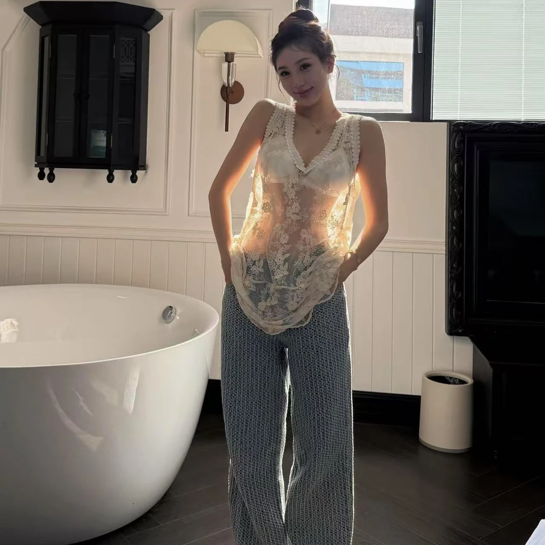 纯欲辣妹背心女内搭2025年夏季韩系蕾丝拼接V领中长款上衣设计感