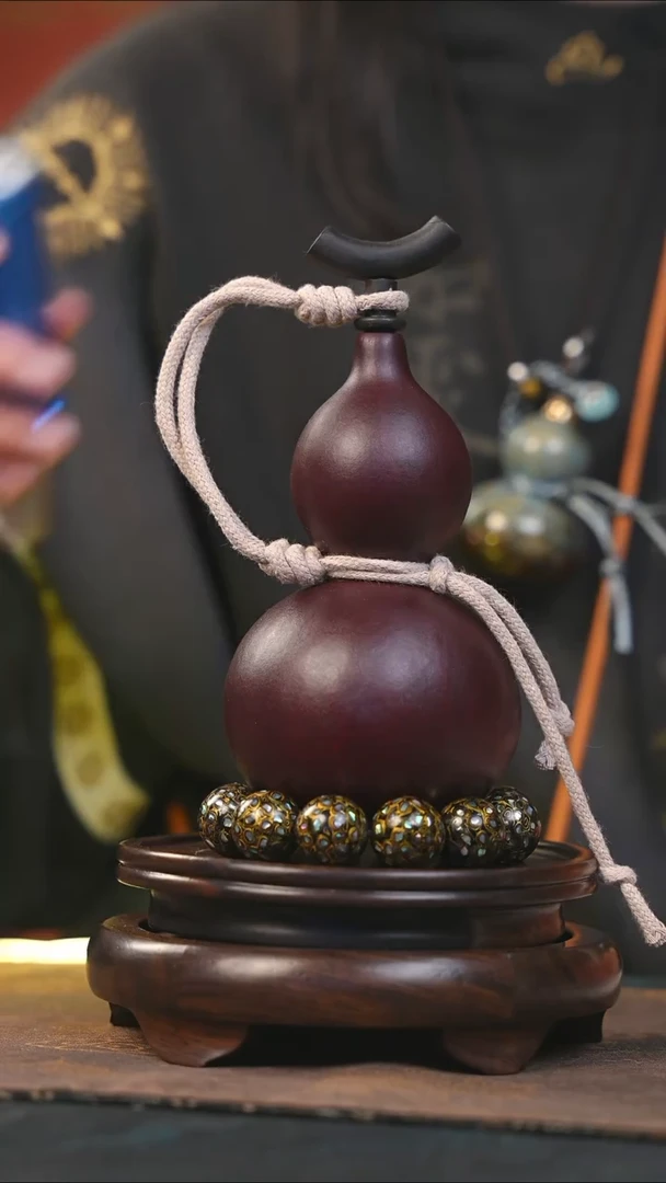 【闪购商品】YV162大漆酒葫芦不包手串及旋转底座